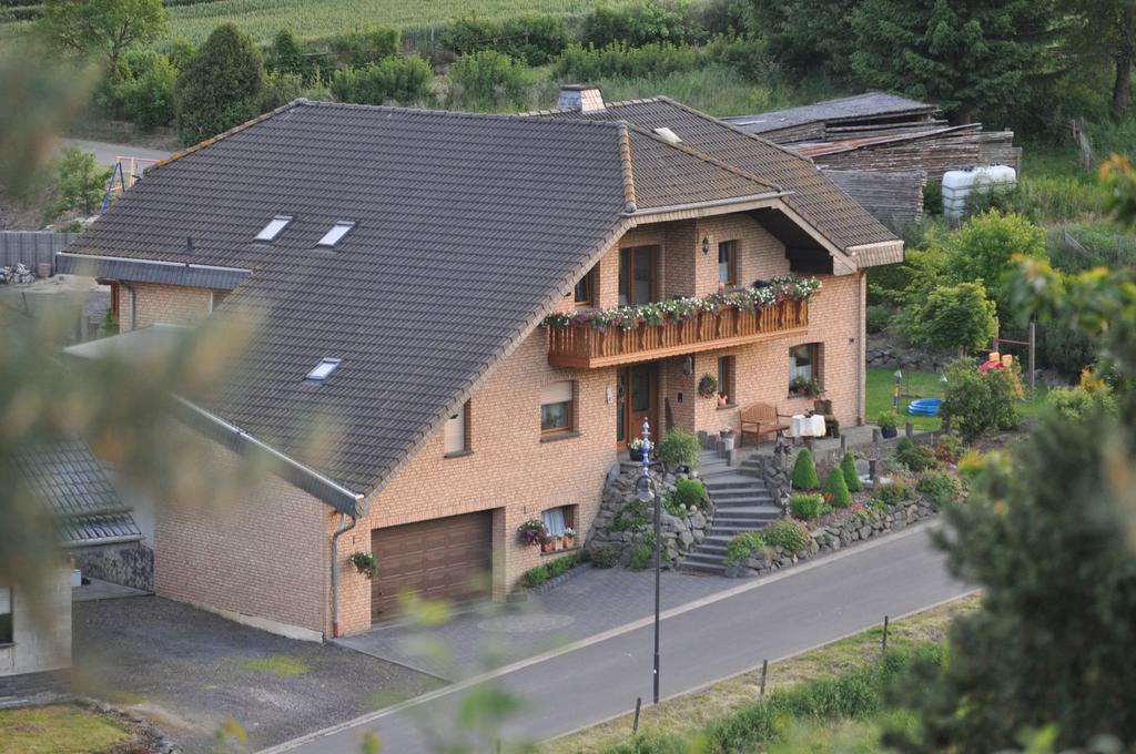 Pension Jonas Baar  エクステリア 写真